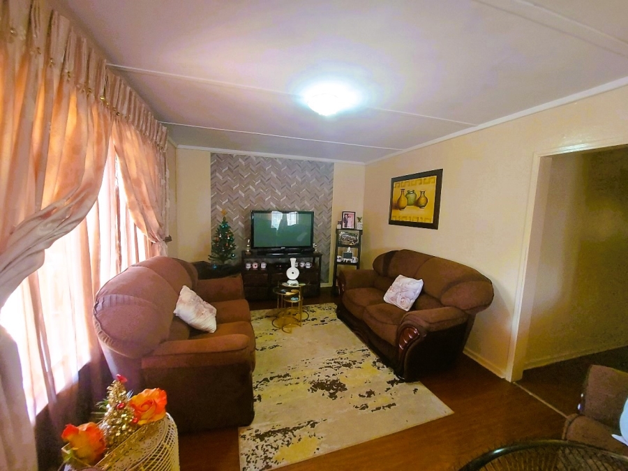 3 Bedroom Property for Sale in Uitsig Free State